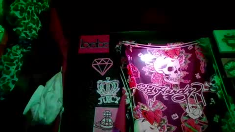 twizzytoxic22 online show from July 2026 10:30:02 AM