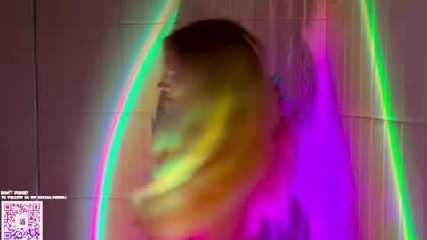 Molly and Nick online show from April 2026 07:19:01 PM