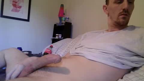 Snapshot of twohandandmore chatting on May 2026 01:37:02 PM twohandandmore online show from May 2026 01:37:02 PM