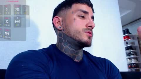 Snapshot of twonaugthy77 chatting on December 2025 01:59:02 AM Angel online show from December 2025 01:59:02 AM