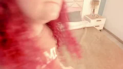 Twiggy online show from October 2025 08:24:02 PM