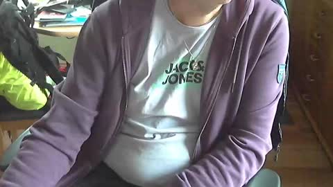 Snapshot of tx68 chatting on November 2025 10:49:02 AM tx68 online show from November 2025 10:49:02 AM