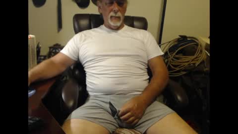 txlobo60 online show from April 2026 12:06:01 AM