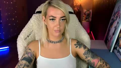 Snapshot of tykioty_miley chatting on June 2026 11:46:02 AM Miley online show from June 2026 11:46:02 AM