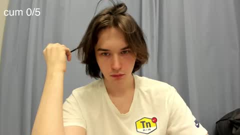 Snapshot of tyler__johnson chatting on January 2025 01:29:01 AM Tyler  johnson online show from January 2025 01:29:01 AM