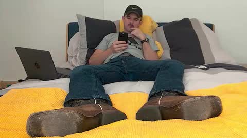 Snapshot of tylerlogan813 chatting on September 2025 08:57:02 PM TylerLogan813 online show from September 2025 08:57:02 PM