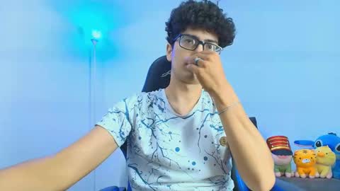   online show from November 2025 08:11:02 AM