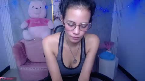 Snapshot of tyna_ch chatting on June 2026 01:09:01 AM TYNA online show from June 2026 01:09:01 AM