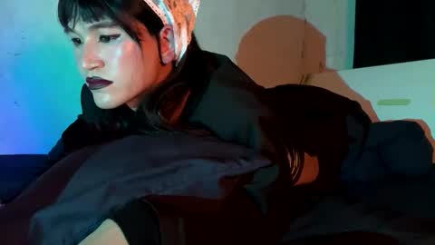 uchka0320 online show from September 2025 01:32:01 PM