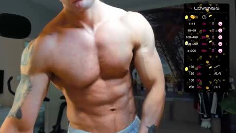 Snapshot of ukgymboy chatting on October 2025 10:56:01 AM James Iron online show from October 2025 10:56:01 AM