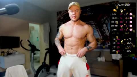 Snapshot of ukgymboy chatting on October 2025 12:47:01 PM James Iron online show from October 2025 12:47:01 PM