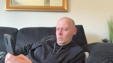 ukmatty3 online show from April 2026 03:16:01 PM