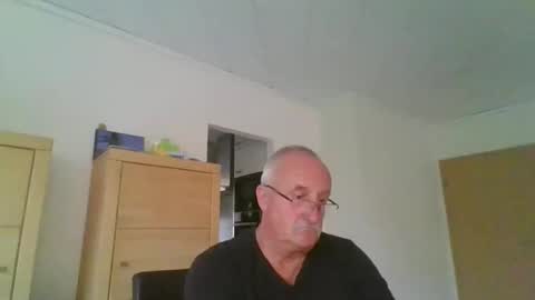 Ulrich online show from May 2026 06:37:01 PM