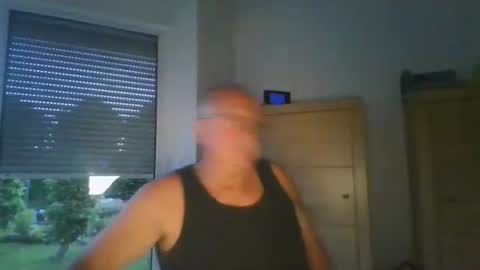 Ulrich online show from May 2026 07:40:02 PM