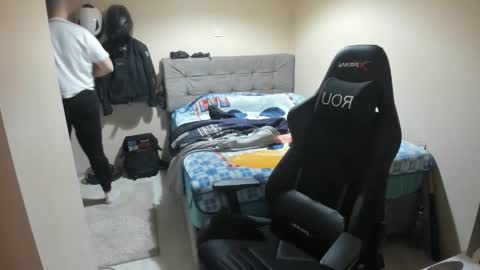 hi im mike tyson -  online show from April 2026 07:06:02 PM