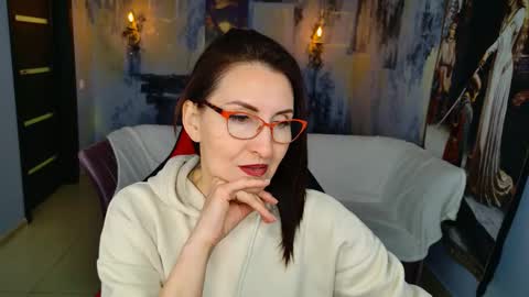 UnaTera online show from March 2026 07:03:01 AM