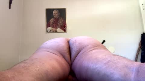 Hairy Sally online show from October 2025 02:12:02 PM