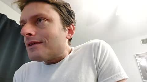 Snapshot of undress_me_ chatting on January 2025 01:10:02 PM undress me online show from January 2025 01:10:02 PM