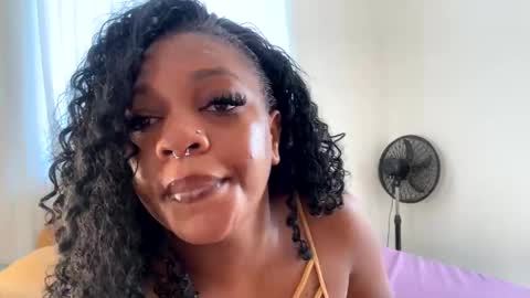 Snapshot of unholybaddie chatting on October 2025 08:00:02 AM Unholybaddie online show from October 2025 08:00:02 AM