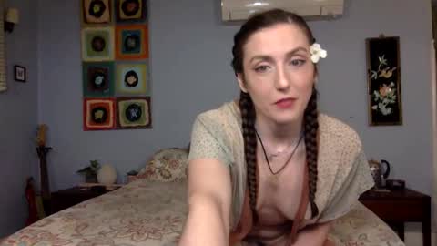 Lola Moonstone online show from November 2025 04:23:01 AM