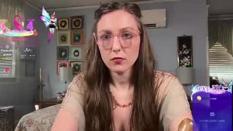 Lola Moonstone online show from June 2026 04:26:02 PM