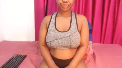 Snapshot of uniquebony chatting on September 2025 09:42:02 AM UNIQUEBONY online show from September 2025 09:42:02 AM