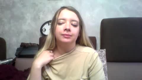 UniverseEmily online show from September 2025 07:23:01 AM