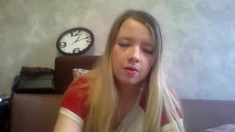 UniverseEmily online show from October 2025 08:22:01 AM