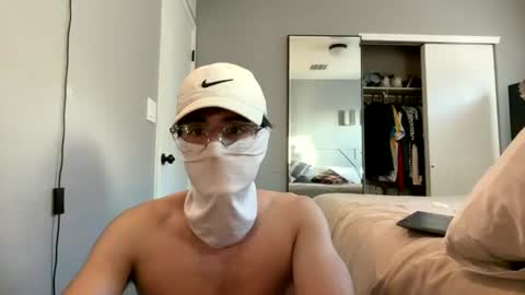 Snapshot of unknownme1_ chatting on July 2026 01:15:02 AM Gael online show from July 2026 01:15:02 AM