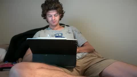 Stepbro online show from September 2025 11:21:02 AM
