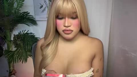 ur_bombshellpatty online show from March 2026 06:41:02 PM