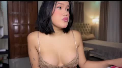 ur_bombshellpatty online show from July 2026 05:06:02 PM