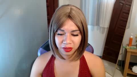 Snapshot of ur_cutiesthotasianxx chatting on January 2025 06:20:02 PM Vee online show from January 2025 06:20:02 PM