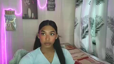 ur_dazzlingmorenaxx online show from March 2026 03:34:01 AM