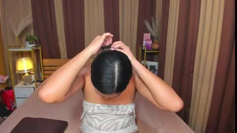 ur_girl_dwalker online show from April 2026 07:25:02 AM