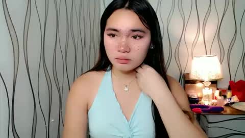 Snapshot of ur_innocent_girlx chatting on October 2025 08:46:02 PM QUEENSY online show from October 2025 08:46:02 PM