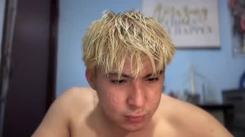 Snapshot of ur_jayqutee chatting on June 2026 09:22:02 AM Ur jayqutee online show from June 2026 09:22:02 AM
