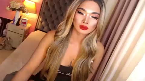 Snapshot of ur_sassygirl chatting on February 2025 05:11:02 AM Kath online show from February 2025 05:11:02 AM