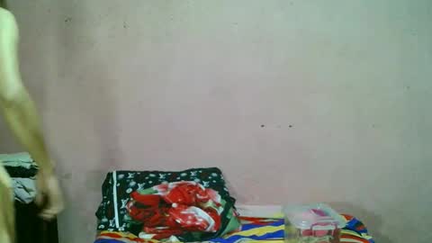 ur_sexybabe_ehra online show from January 2026 02:05:01 AM