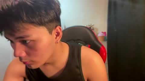 Snapshot of urasaintwink chatting on April 2026 02:35:01 PM Bran online show from April 2026 02:35:01 PM