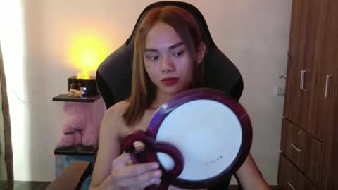 Snapshot of urasian_crisa chatting on October 2025 09:21:01 AM urasian_crisa online show from October 2025 09:21:01 AM
