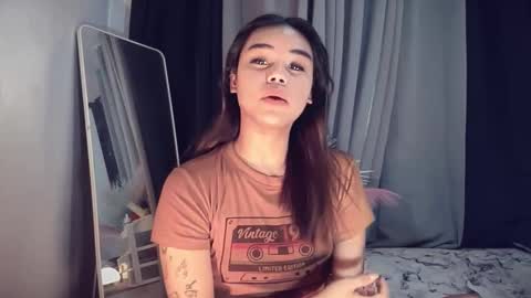 Snapshot of urasian_france69 chatting on November 2025 03:32:02 AM FRANCINE cum with me in pvt or pwrd online show from November 2025 03:32:02 AM