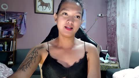 Snapshot of urasian_newra chatting on February 2025 03:51:02 PM NEWRA ALLISON online show from February 2025 03:51:02 PM