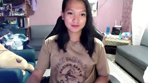 Snapshot of urasian_newra chatting on March 2025 05:01:01 PM NEWRA ALLISON online show from March 2025 05:01:01 PM