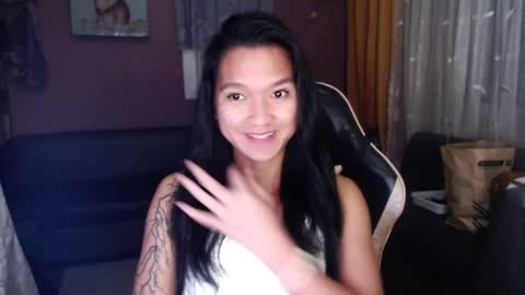 Snapshot of urasian_newra chatting on November 2025 06:40:02 PM NEWRA ALLISON online show from November 2025 06:40:02 PM