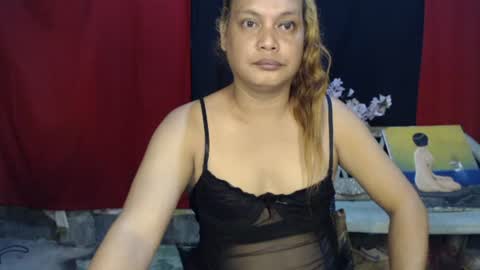Snapshot of urasiandominaxx chatting on June 2026 01:50:01 PM Diane online show from June 2026 01:50:01 PM