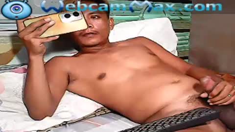 Snapshot of urasiandreamboyx chatting on December 2025 02:51:01 AM John online show from December 2025 02:51:01 AM