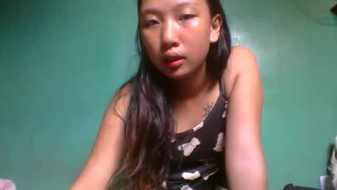 Snapshot of urasiangurl18 chatting on November 2025 02:28:02 AM urasiangurl18 online show from November 2025 02:28:02 AM