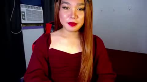 Snapshot of urasiansweet_cummer chatting on February 2025 10:31:02 PM KENDRA online show from February 2025 10:31:02 PM