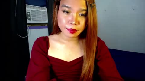 Snapshot of urasiansweet_cummer chatting on February 2025 06:00:01 AM KENDRA online show from February 2025 06:00:01 AM